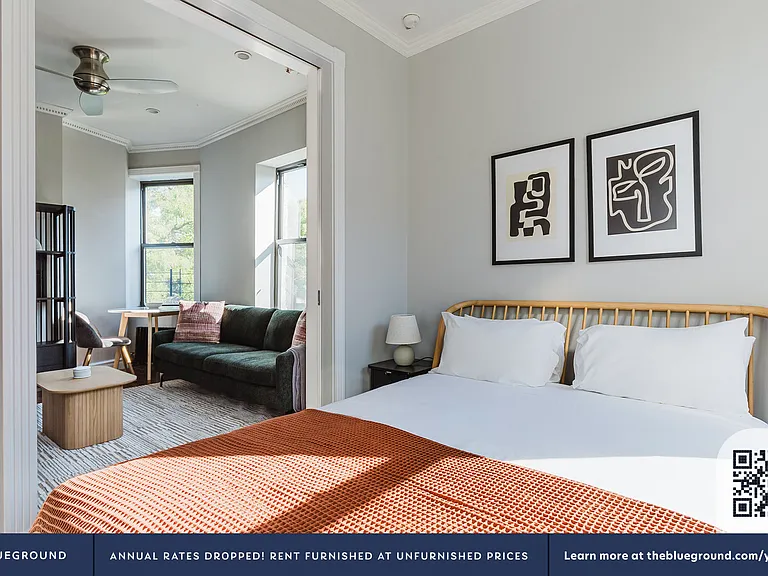 309 E 8th St #C3 — Photo 13