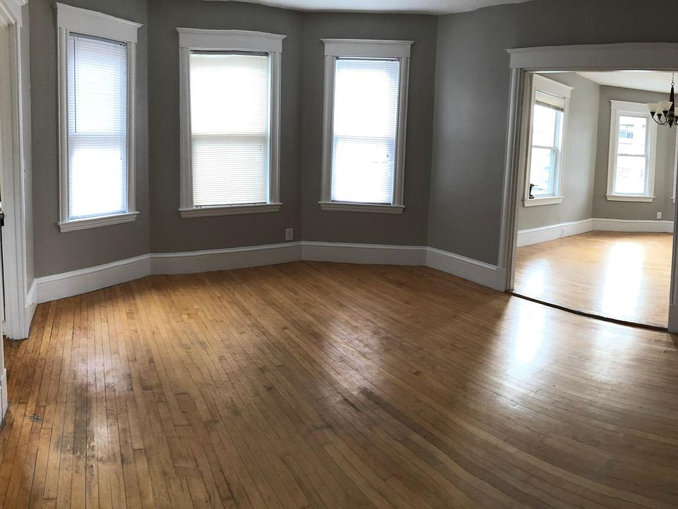 1st image of 136-138 Western Ave