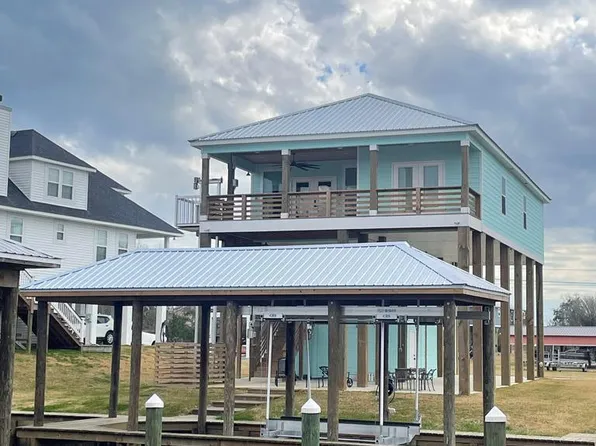 114 Edith Dr, Bay Saint Louis, MS 39520