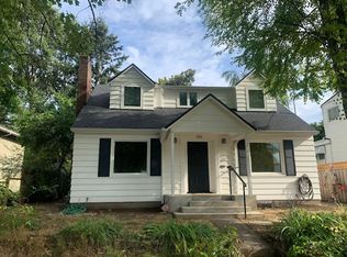 3735 SE Ogden St, Portland, OR 97202