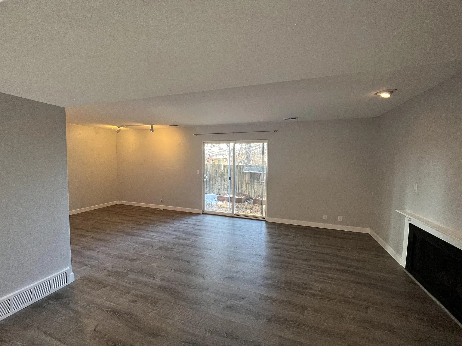 4048 S 1300 E, Millcreek Duplex - 6 — Photo 4