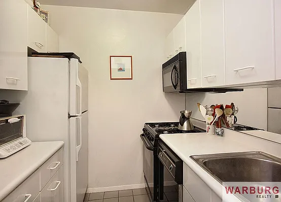 Rented by Warburg | media 26