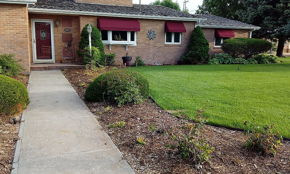  Front entrance 
