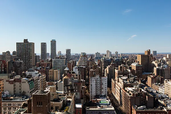 Sold by Douglas Elliman | media 8