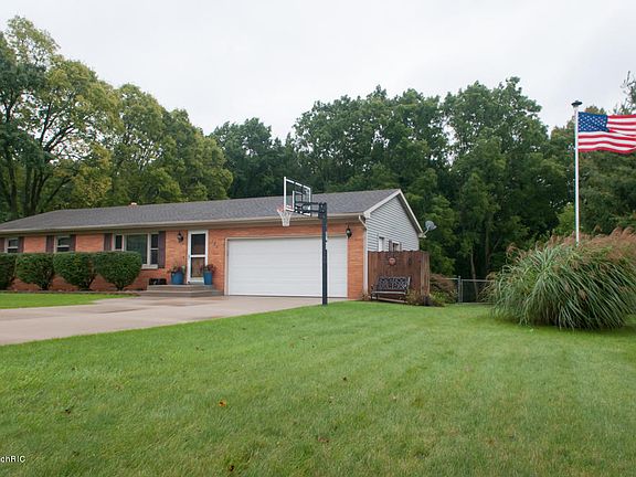 2nd image of 128 Easthill Dr
