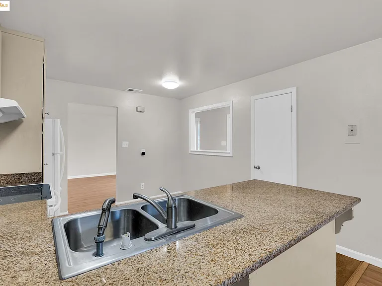 1209 Tulip Dr #1209 — Photo 25