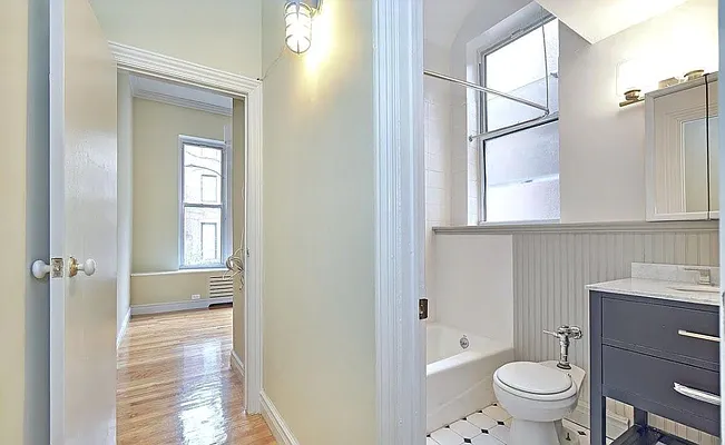 Rented by Matthew Gros-Werter, LREB  | media 25