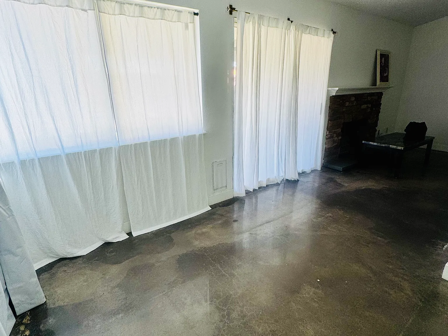 3 bed, 1300 sqft, $3,000 — Photo 4