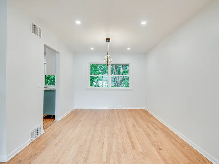1108 Emerald Dr — Photo 7