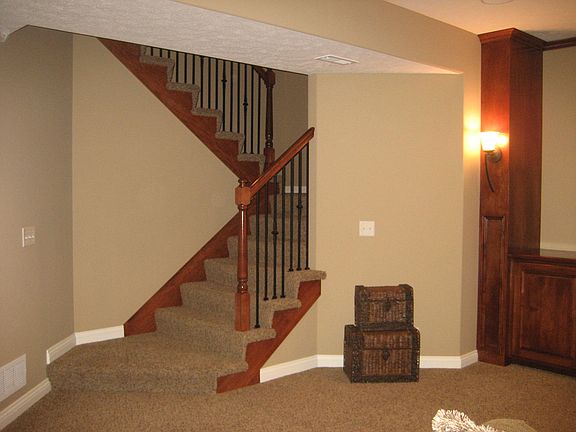 3rd image of 8105 Ponderosa Dr