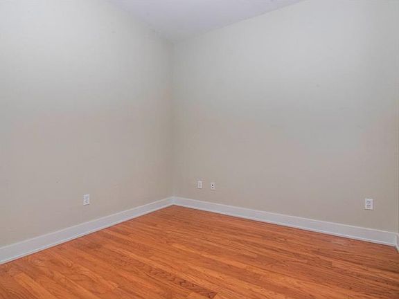 2nd image of 1120 E Kennedy Blvd Unit 1509