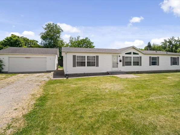 405 S 24th St, Elwood, IN 46036