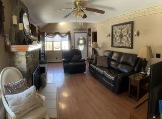 71 Johnson St, Lake Peekskill, NY 10537