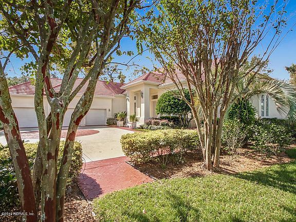 4 Turnberry Pointe Way