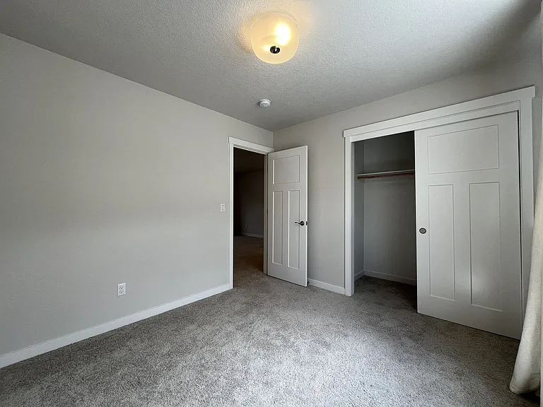 13911 SW 172nd Ave — Photo 37