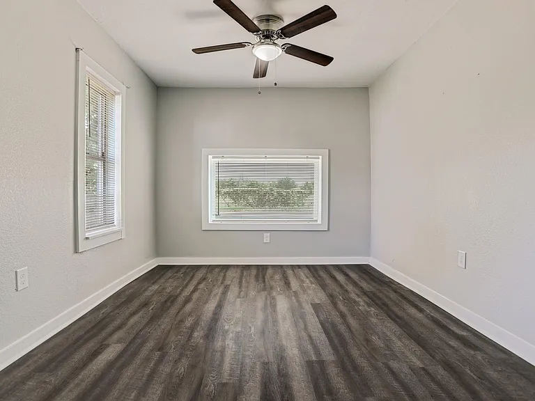 308 Bennett Dr — Photo 11