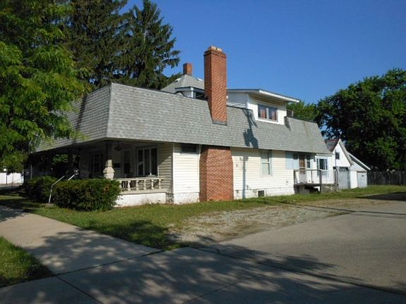 2nd image of 9308 W Smith St