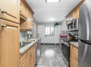 32175 Old Yale Rd #105, Abbotsford, BC V2T2C8