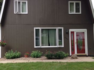 605 N Locust St, Avoca, IA 51521