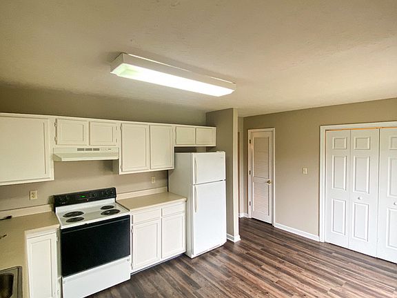 5th image of 136 Eagle Nest Dr