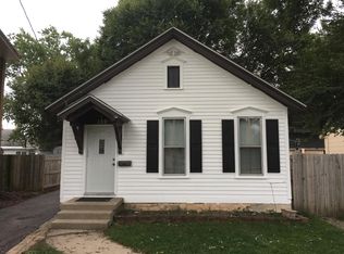 159 Washburn St, Elgin, IL 60123