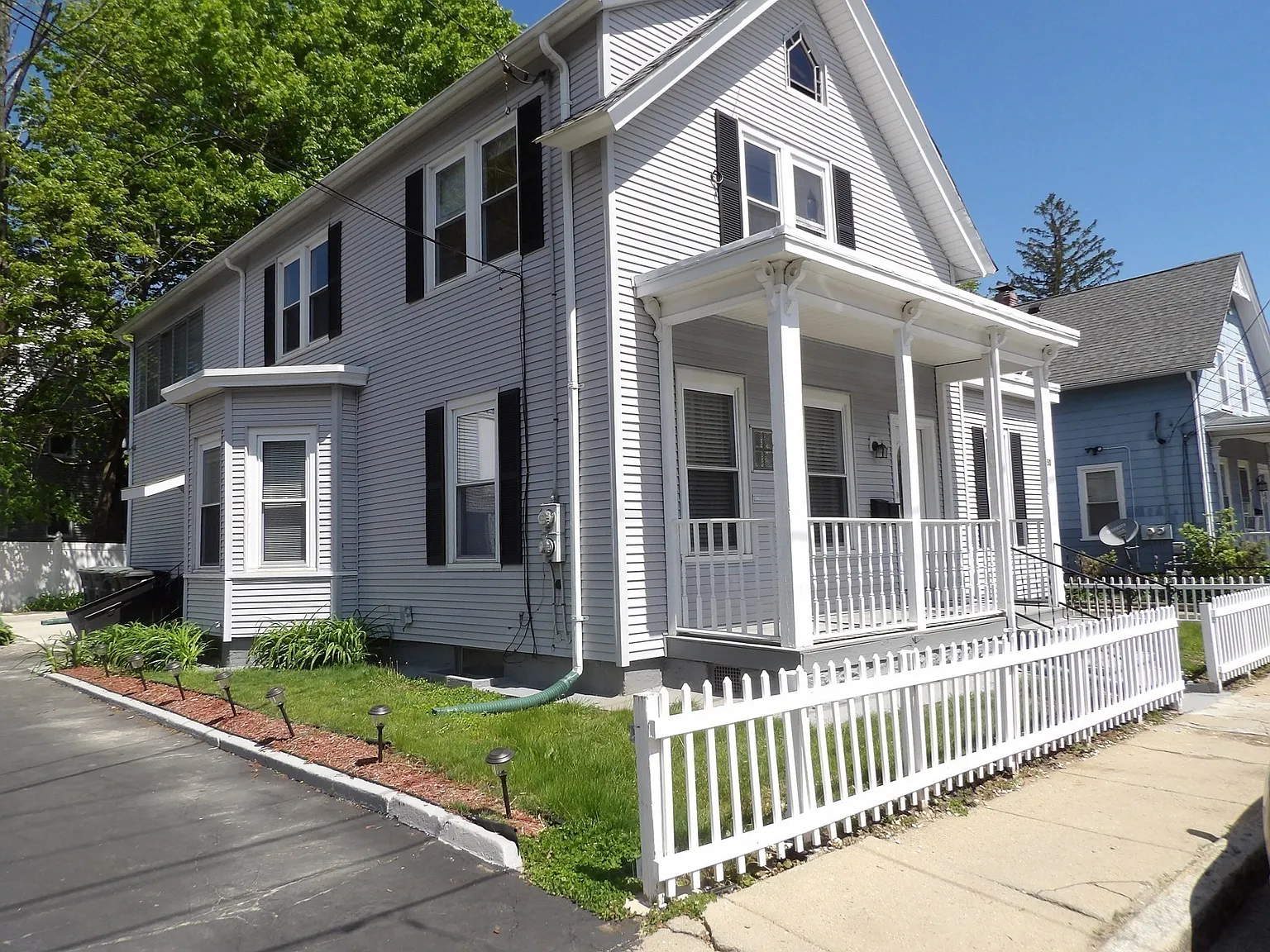 50 Chapin St — Photo 2
