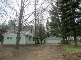 209 Bellevue St, Embarrass, WI 54933