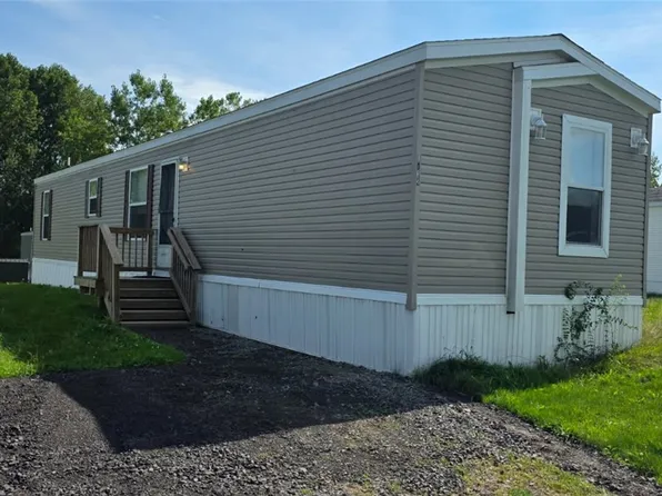 6012 Manley Dr, Pulaski, NY 13142