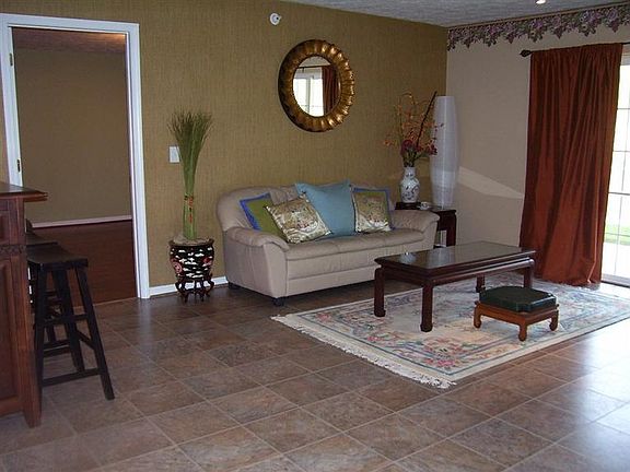 2nd image of 3335 Emerald Lakes Dr Unit 3335