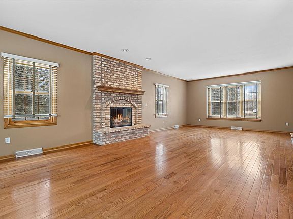 4th image of 1365 Poplar Ridge COURT