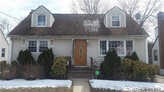 1st image of 262 E Columbia St