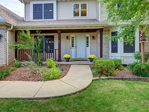 3rd image of 845 Ridge Dr