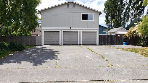 11 F St Photo 1