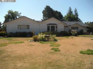1830 Del Rio Dr, Lafayette, CA 94549