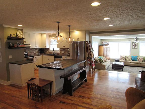 4th image of 3504 Nugget Dr