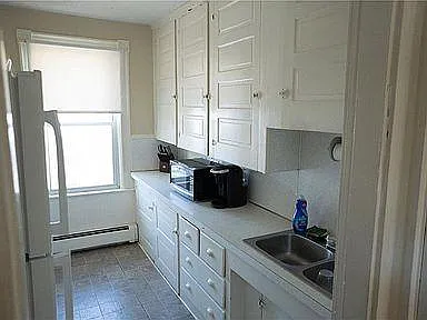 25 Read Ave #3 — Photo 2