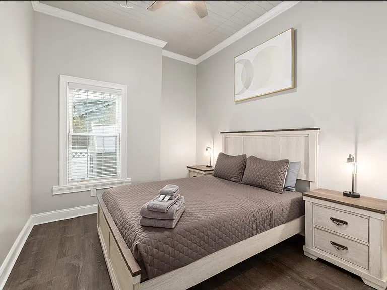 1716 Chapel Hill Rd — Photo 28