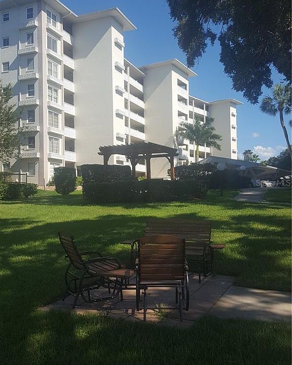 1st image of 1235 S Highland Ave #5-305