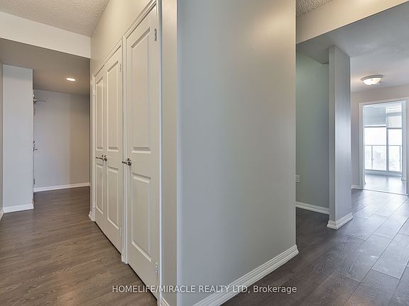 5th image of 125 Western Battery Rd #2815