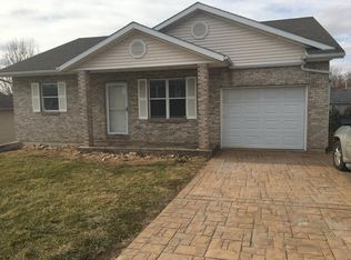 555 Head Ln, Hannibal, MO 63401