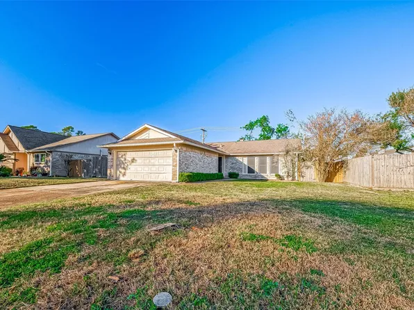 610 Bienville Ln, Houston, TX 77015