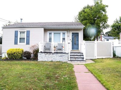 11 24th Street, Copiague, NY, 11726
