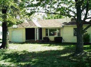 114 N Topeka St, Haven, KS 67543