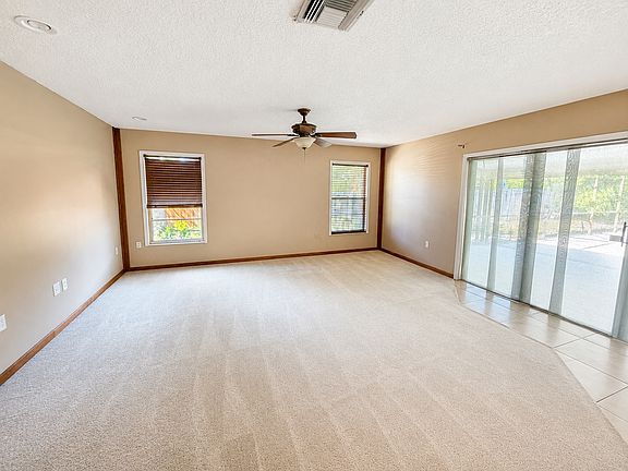3rd image of 8649 Shady Glen Dr