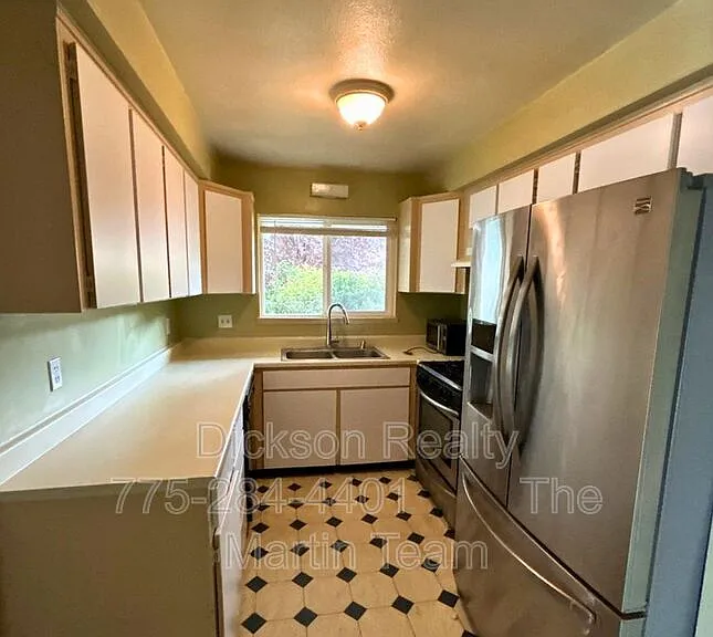 2166 Edgemar Cir — Photo 4