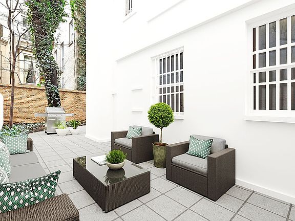 3rd image of 16 E 63rd St #1