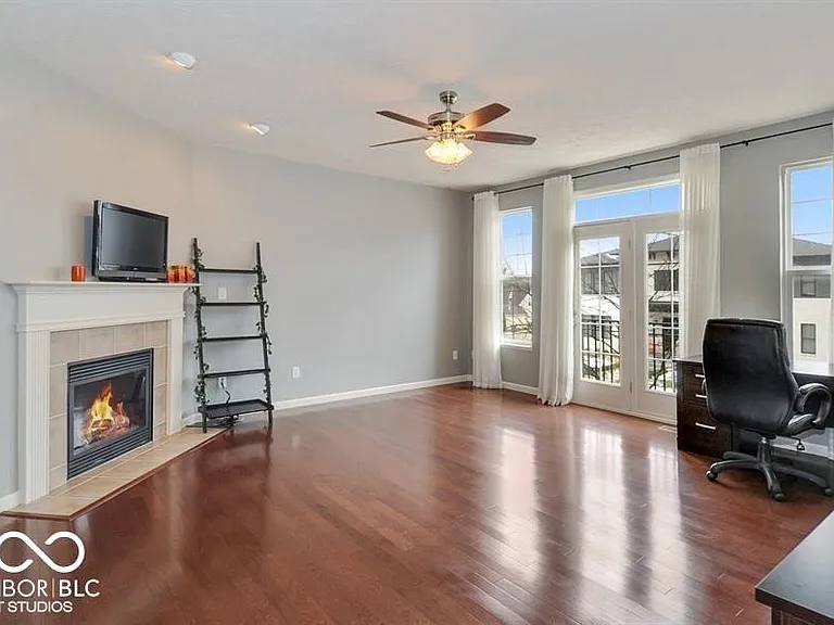 420 W Main St — Photo 5