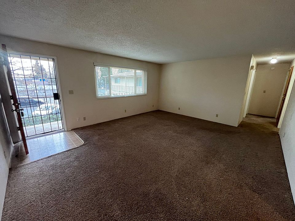 1st image of 300 E 6th Ave APT 6