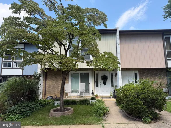 7281 Larrup Ct, Alexandria, VA 22315