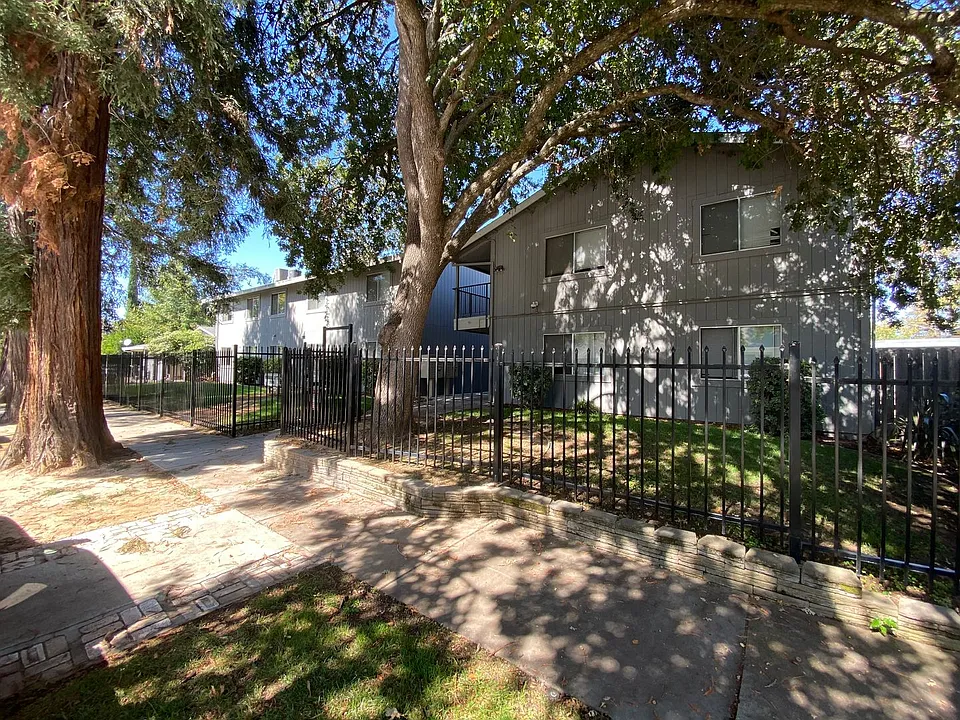 3259 Marshall Way #15